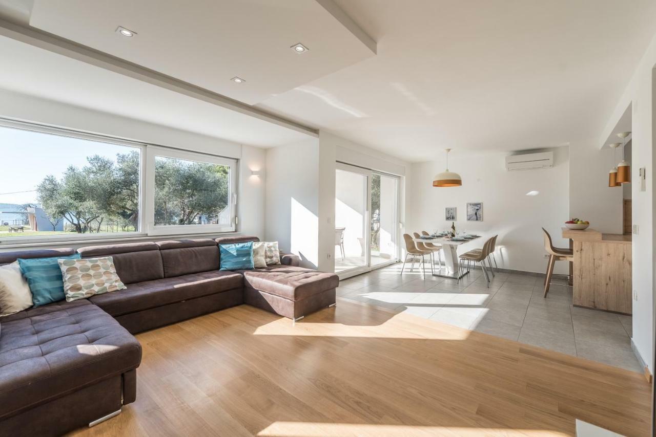 Villa Amfora - First Row By The Sea Bibinje Esterno foto