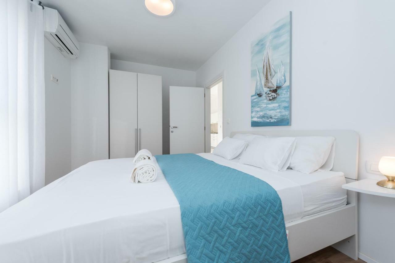 Villa Amfora - First Row By The Sea Bibinje Esterno foto